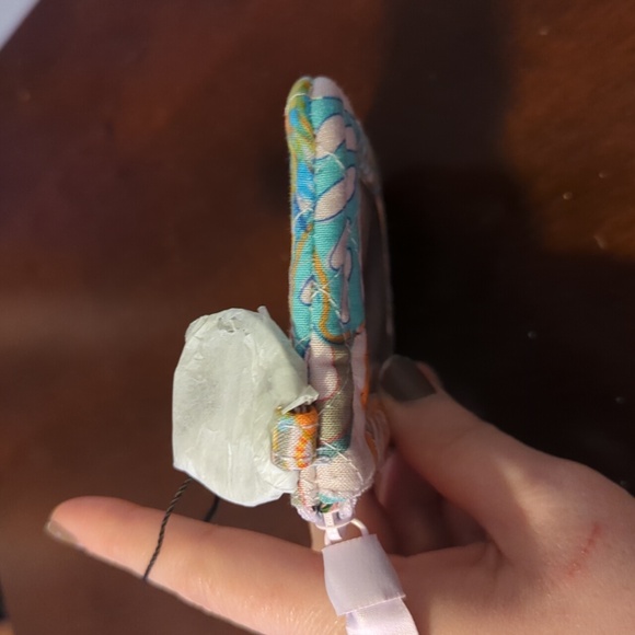 New! Vera Bradley Zip ID in Rainforest Canopy Floral All Over Pattern - Picture 7 of 8